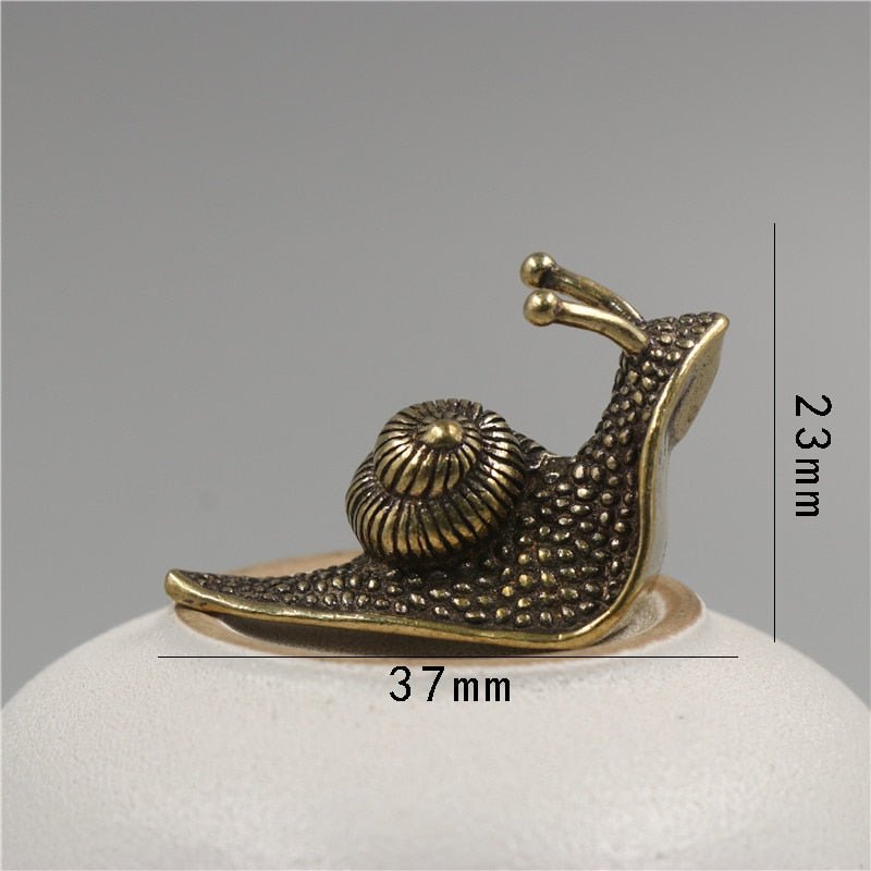 Stornfield | Retro Queen Copper Mini Snail Tea Pet Desk Ornament