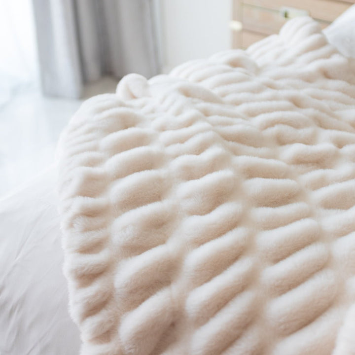 Faux Fur Blanket Ripple | Stornfield
