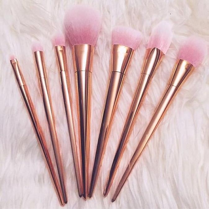 Rose Gold Contour Makeup Brushes - 7 Piece Set | Stornfield