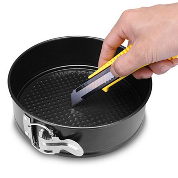 Round Shape Non-stick Cake Mold | Stornfield