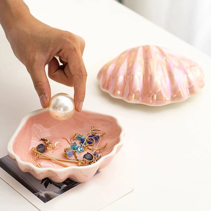 Stornfield | Clam Shell Ceramic Storage Box