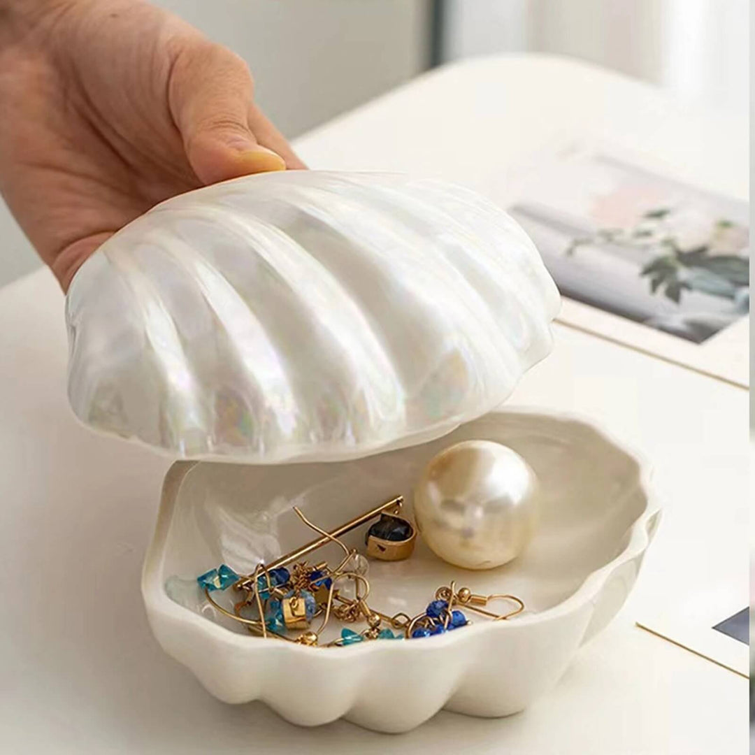 Stornfield | Clam Shell Ceramic Storage Box