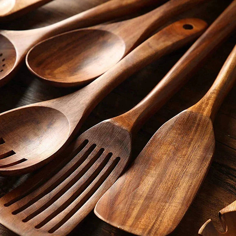 EcoChef - Stornfield Teak Wood Dinnerware Set