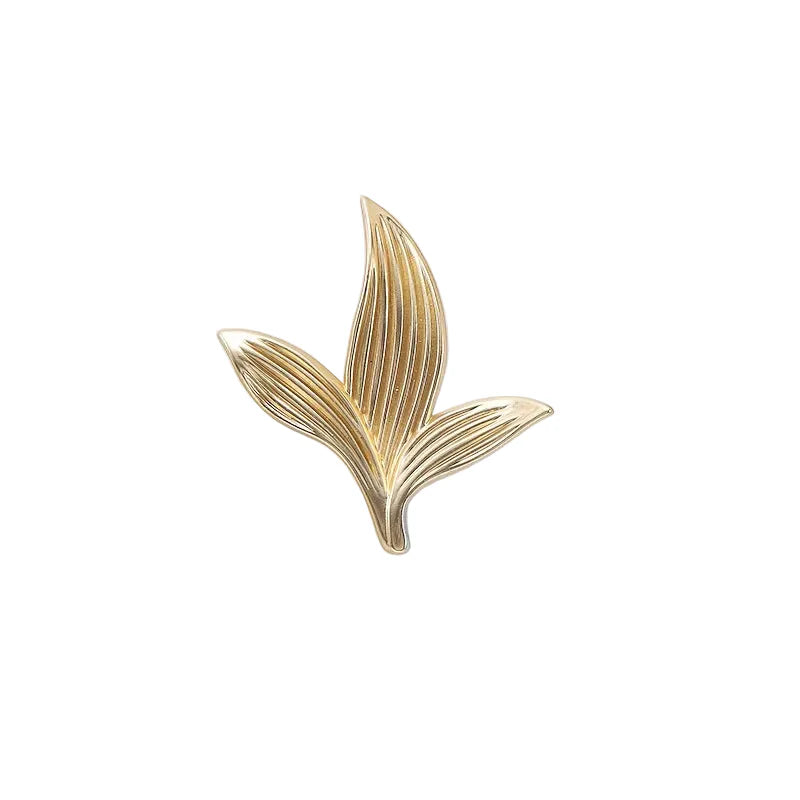 Creative Petal-Shaped Single Hole Drawer Pull | Stornfield