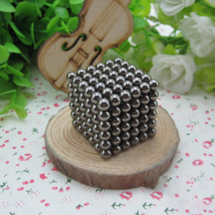 Stornfield | Multi Colored Magnetic Balls