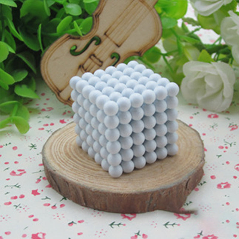 Stornfield | Multi Colored Magnetic Balls