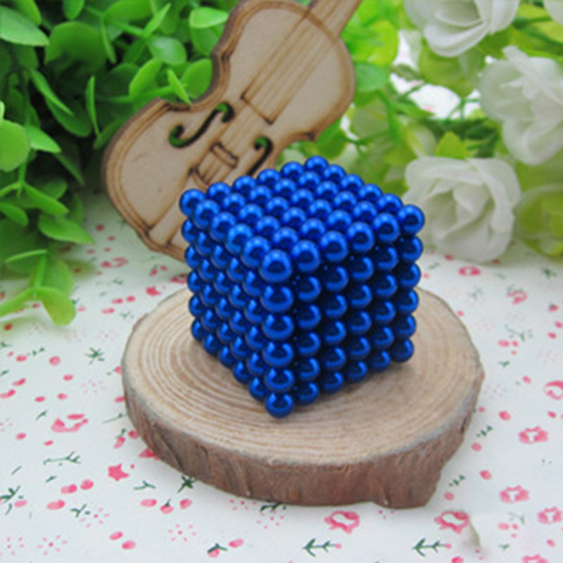 Stornfield | Multi Colored Magnetic Balls