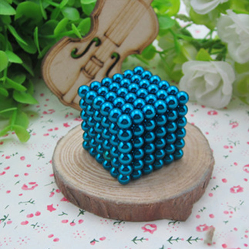 Stornfield | Multi Colored Magnetic Balls