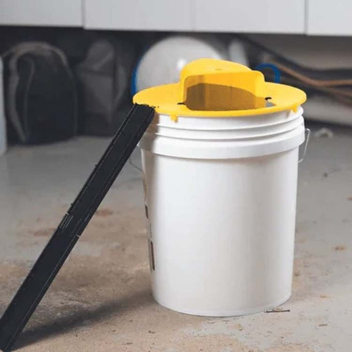 Mouse Trap Multi-Catch with Automatic Tilting Mechanism | Stornfield