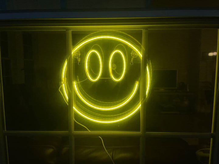Stornfield | Neon Smile Face Sign