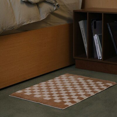Stornfield | Soft and fluffy checkered bathroom mat