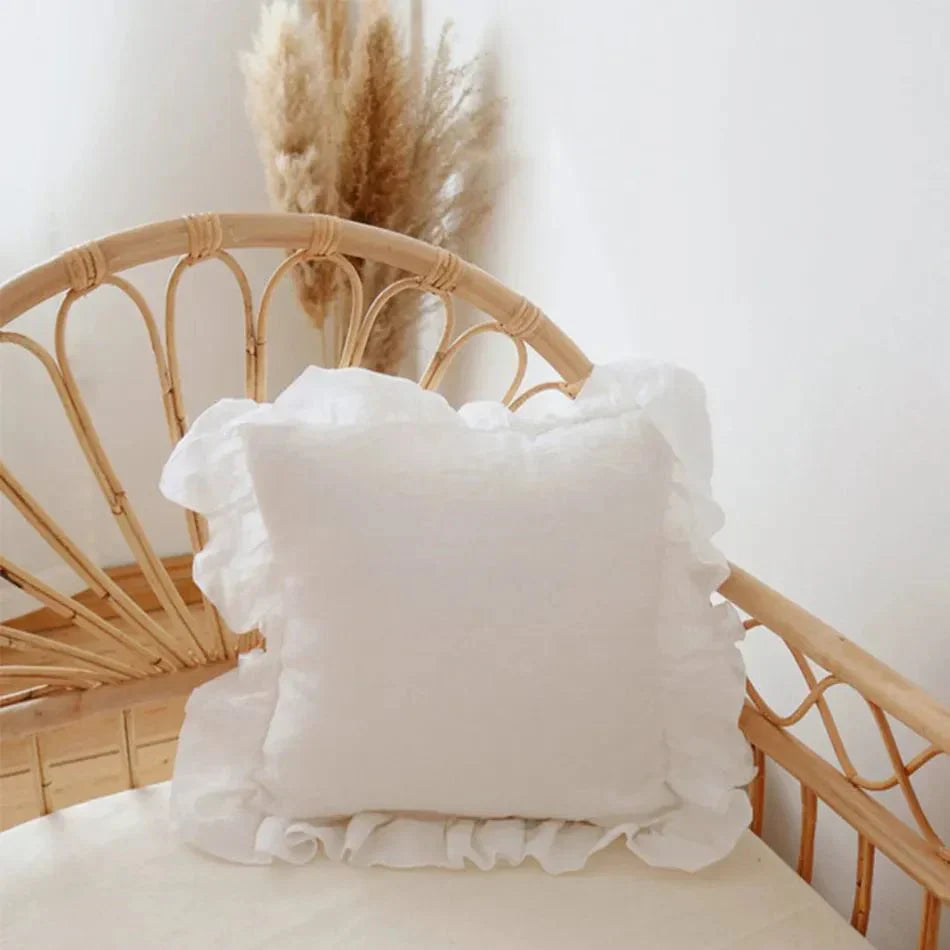 Stornfield | Soft Linen Ruffled Pillowcase