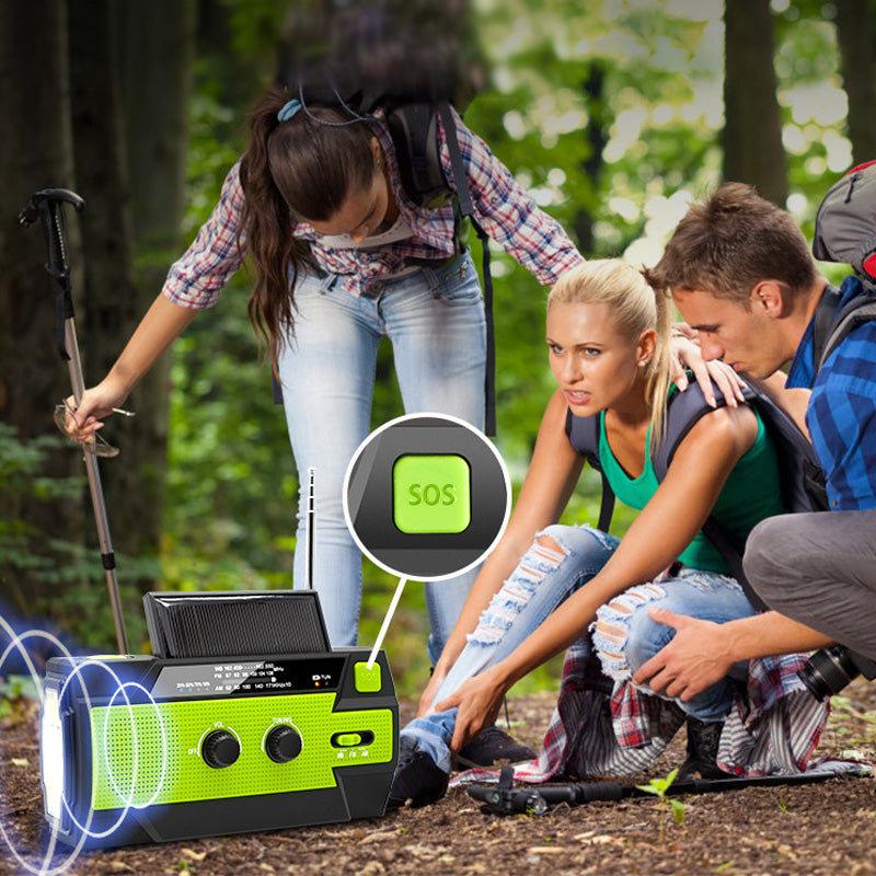 Multifunctional solar-powered radio | Stornfield