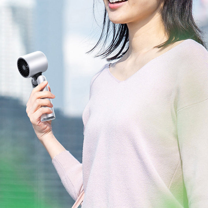 ChillFlow – Portable Mini Fan | Stornfield