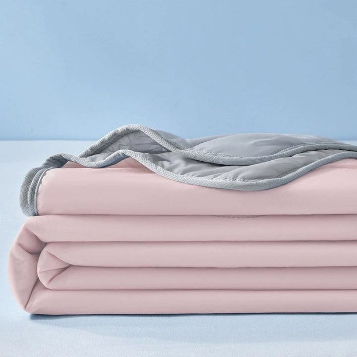 Comfortable Cooling Blanket | Stornfield