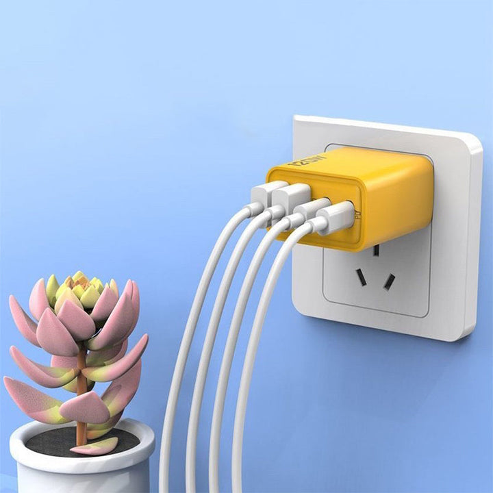 120W USB fast charger with 4 ports | Stornfield
