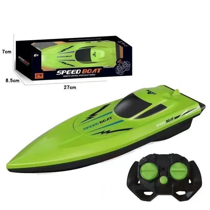 RC racing boat with 2.4 GHz remote control | Stornfield