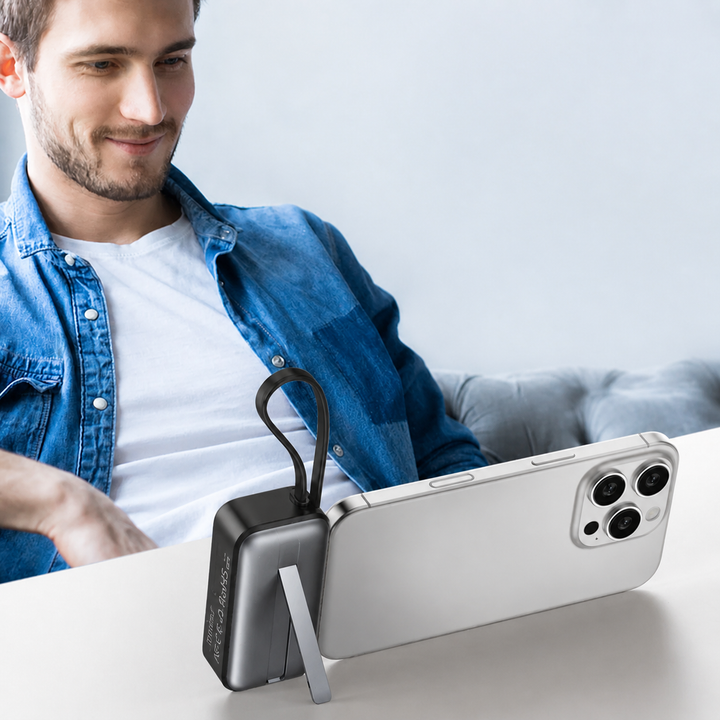 Magnetic 3-in-1 Powerbank with wireless charging | Stornfield