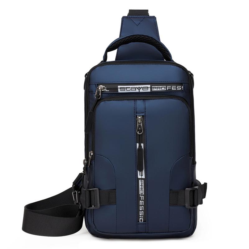 Shoulder bag with USB charger | Stornfield