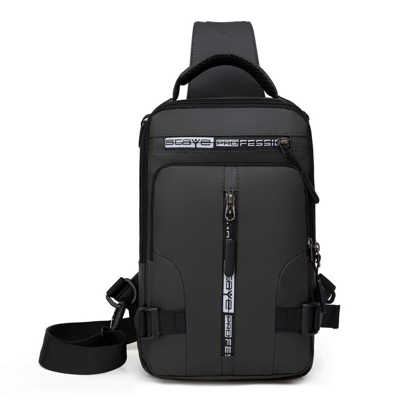 Shoulder bag with USB charger | Stornfield