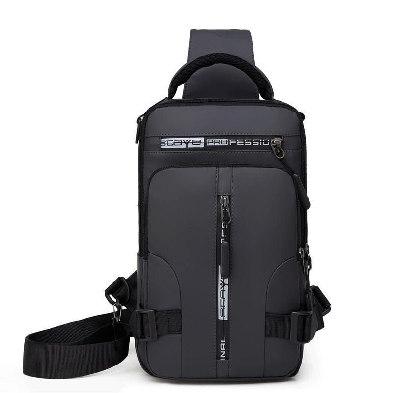 Shoulder bag with USB charger | Stornfield