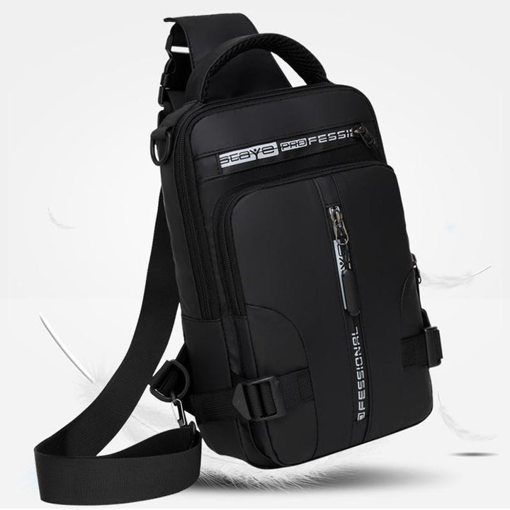 Shoulder bag with USB charger | Stornfield
