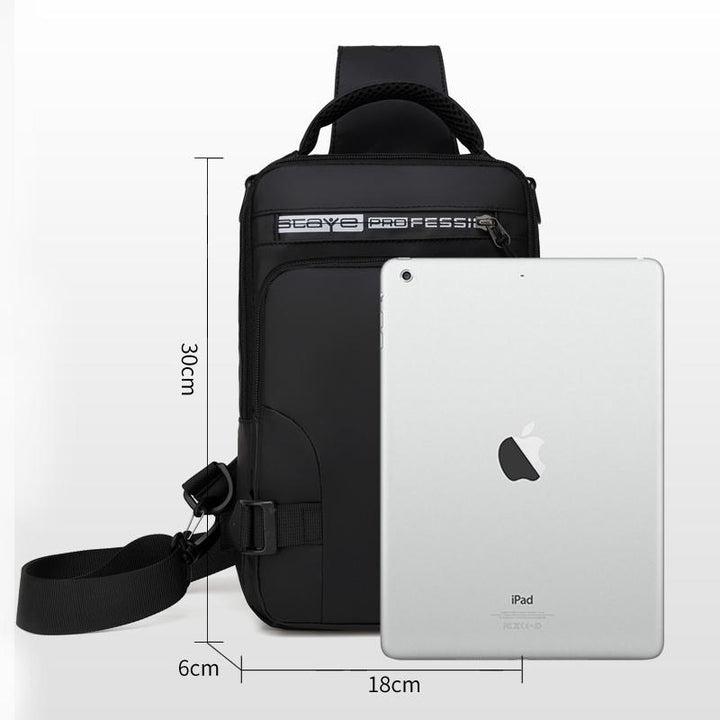 Shoulder bag with USB charger | Stornfield