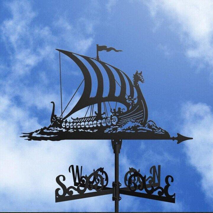 Stornfield | Weathervane - Windy - Retro Witch Shape - Unique Design