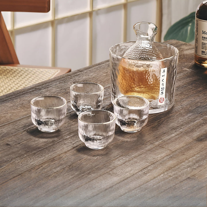 Japanese Sake Set made of glass – Elegant carafe with cups | Perfect for wine, whisky & liqueur | Stornfield