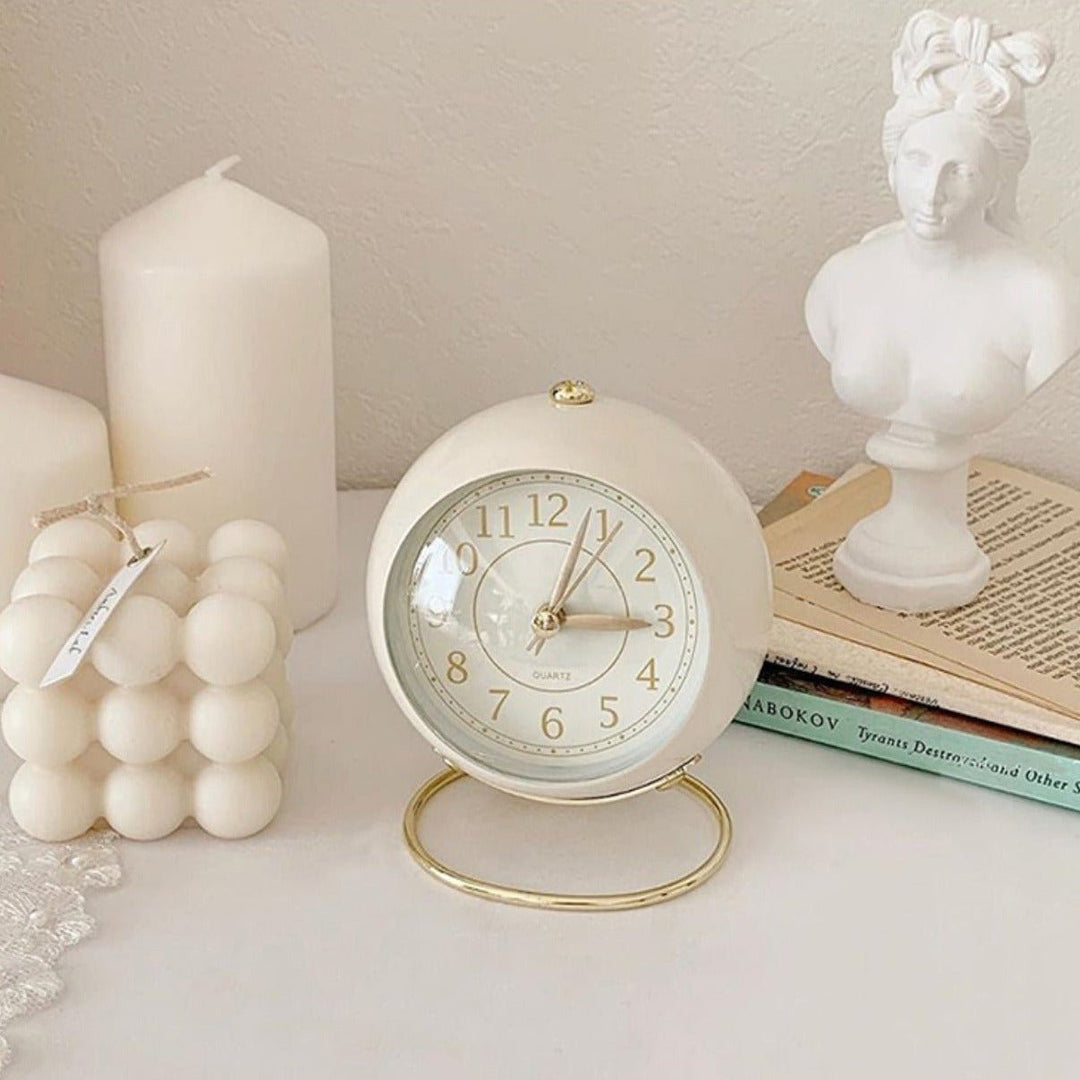Stornfield | Vintage Round Analog Watch