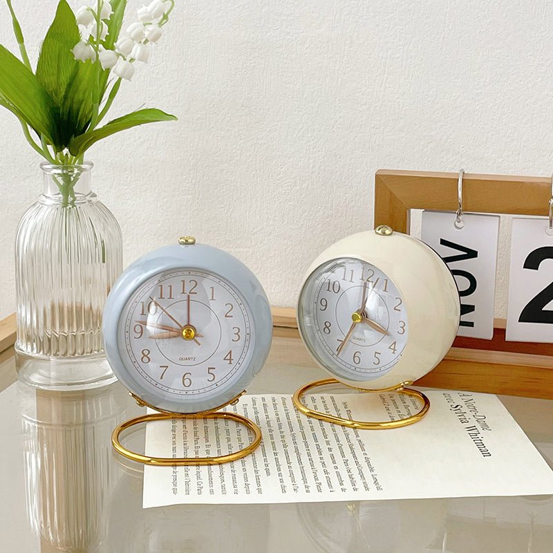 Stornfield | Vintage Round Analog Watch