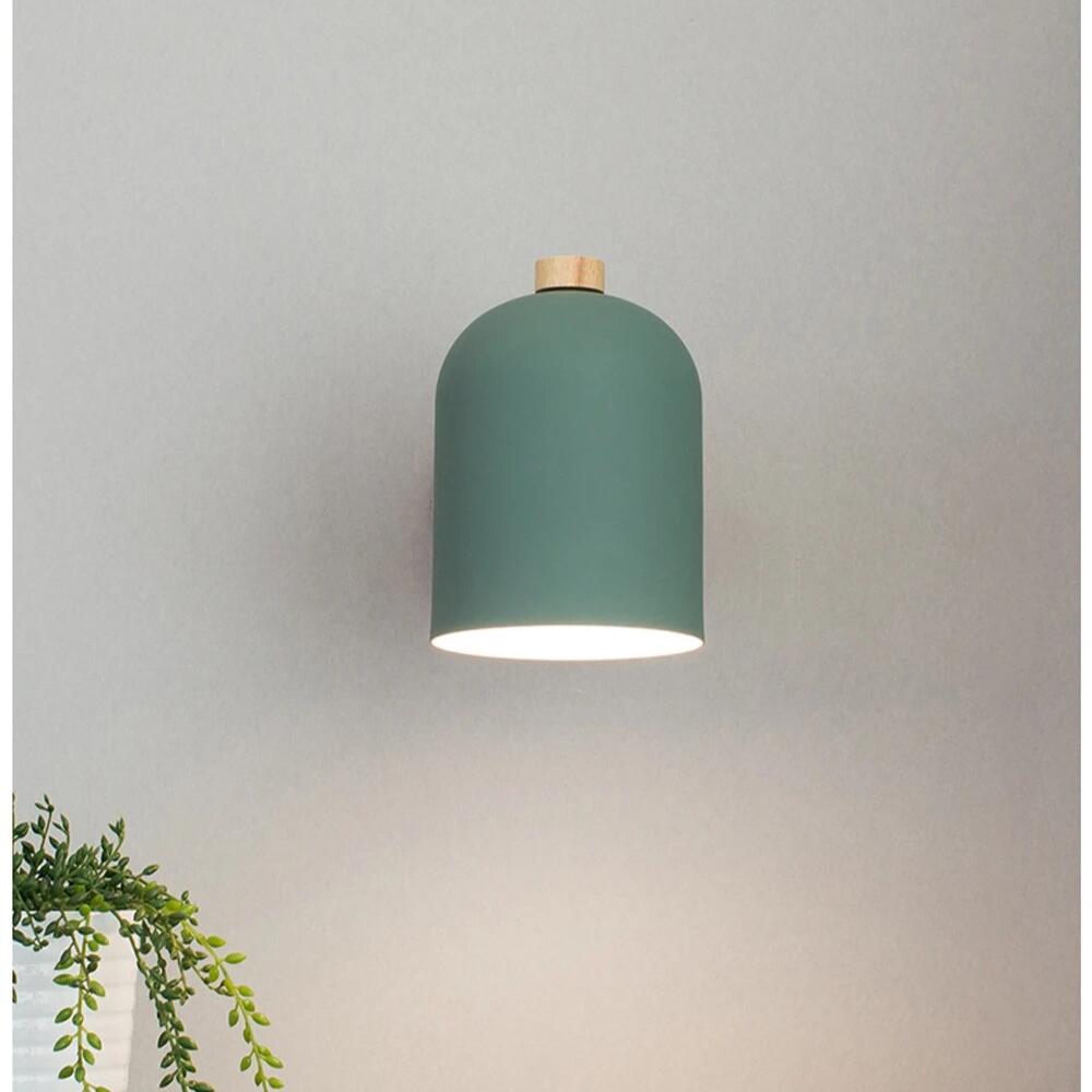 Stornfield | LumoLight – Scandinavian Wooden Wall Sconce