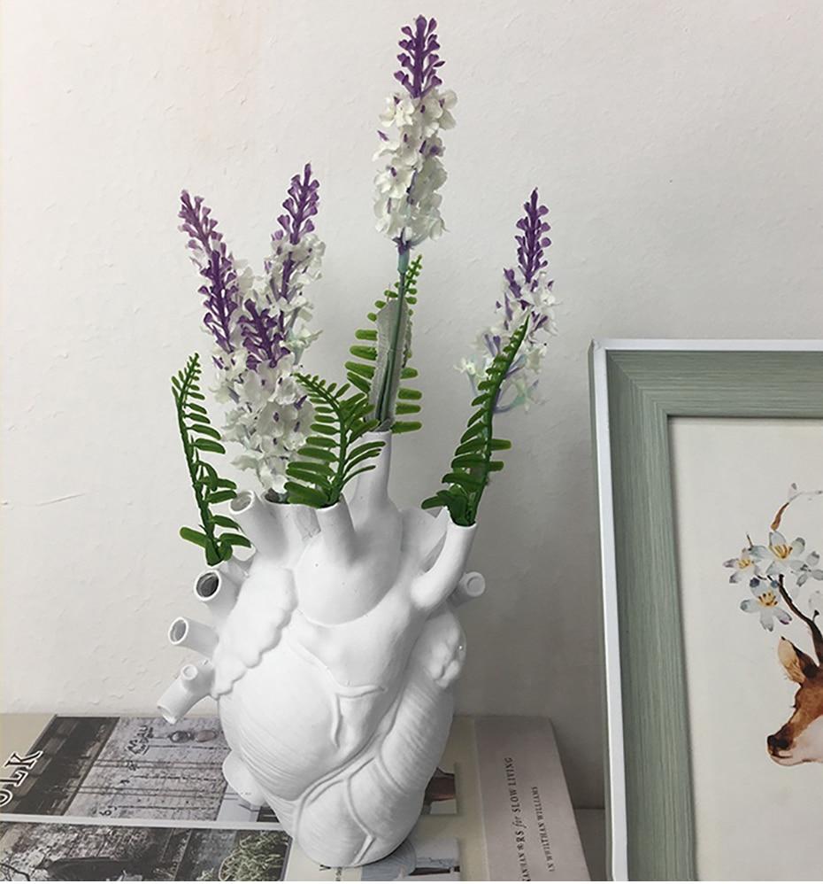 Stornfield | Heart Flower Vase
