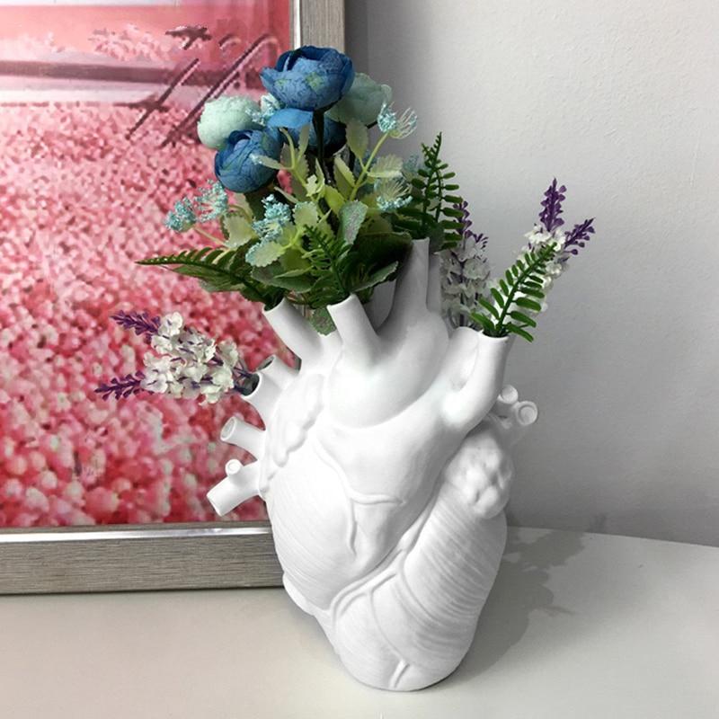 Stornfield | Heart Flower Vase