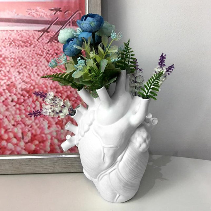 Stornfield | Heart Flower Vase