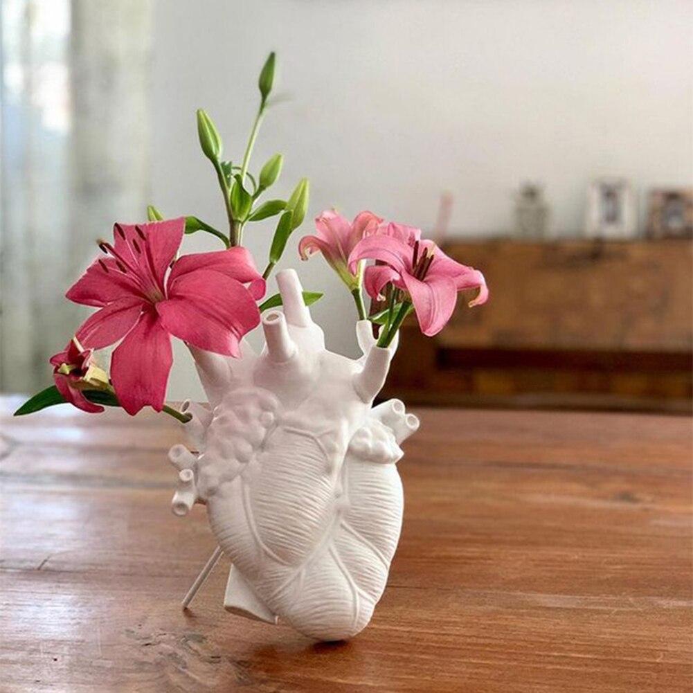 Stornfield | Heart Flower Vase