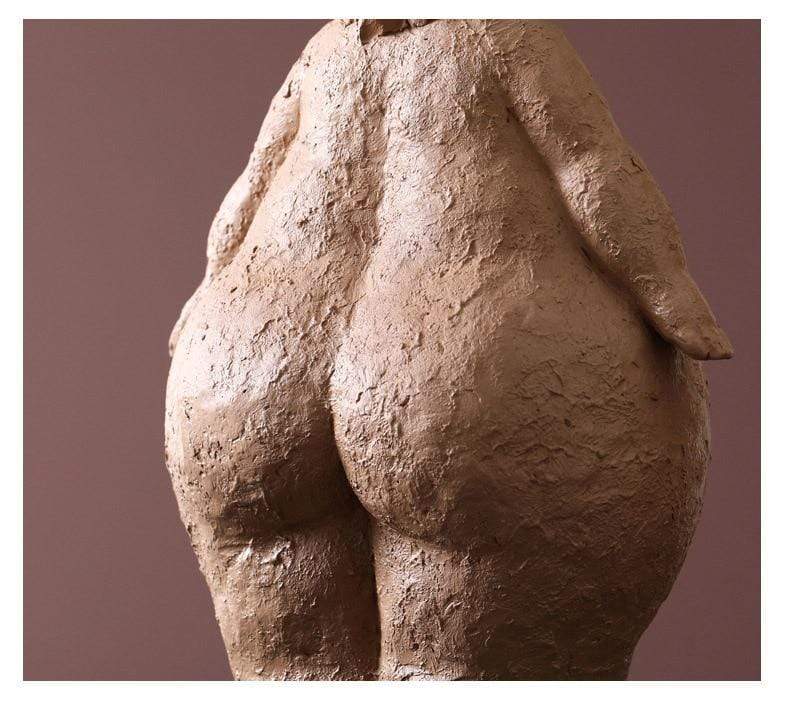 Stornfield | Confident Woman Figures