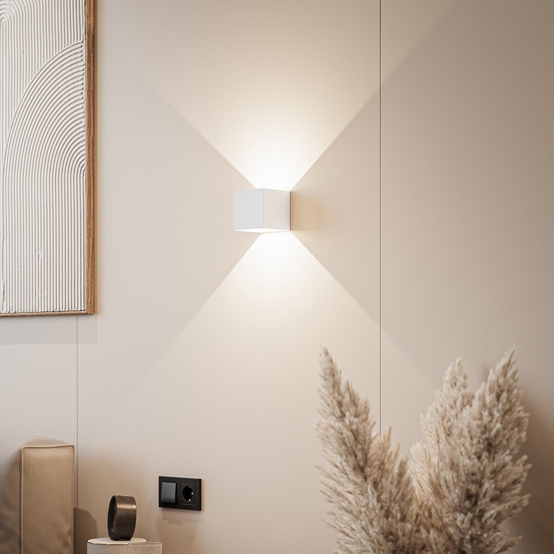 Stornfield | LumiGuard - LED wall lamp with warm light